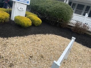 Plant Bed Maintenance - Eagle Hill Property Maintenance